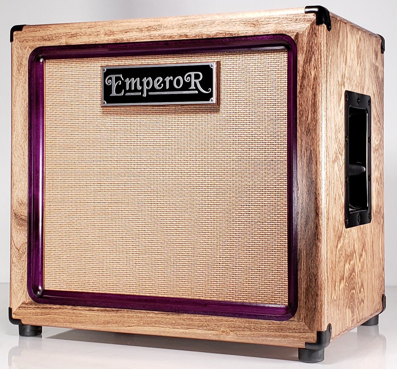 front view of a custom made 1x12 guitar speaker cabinet 